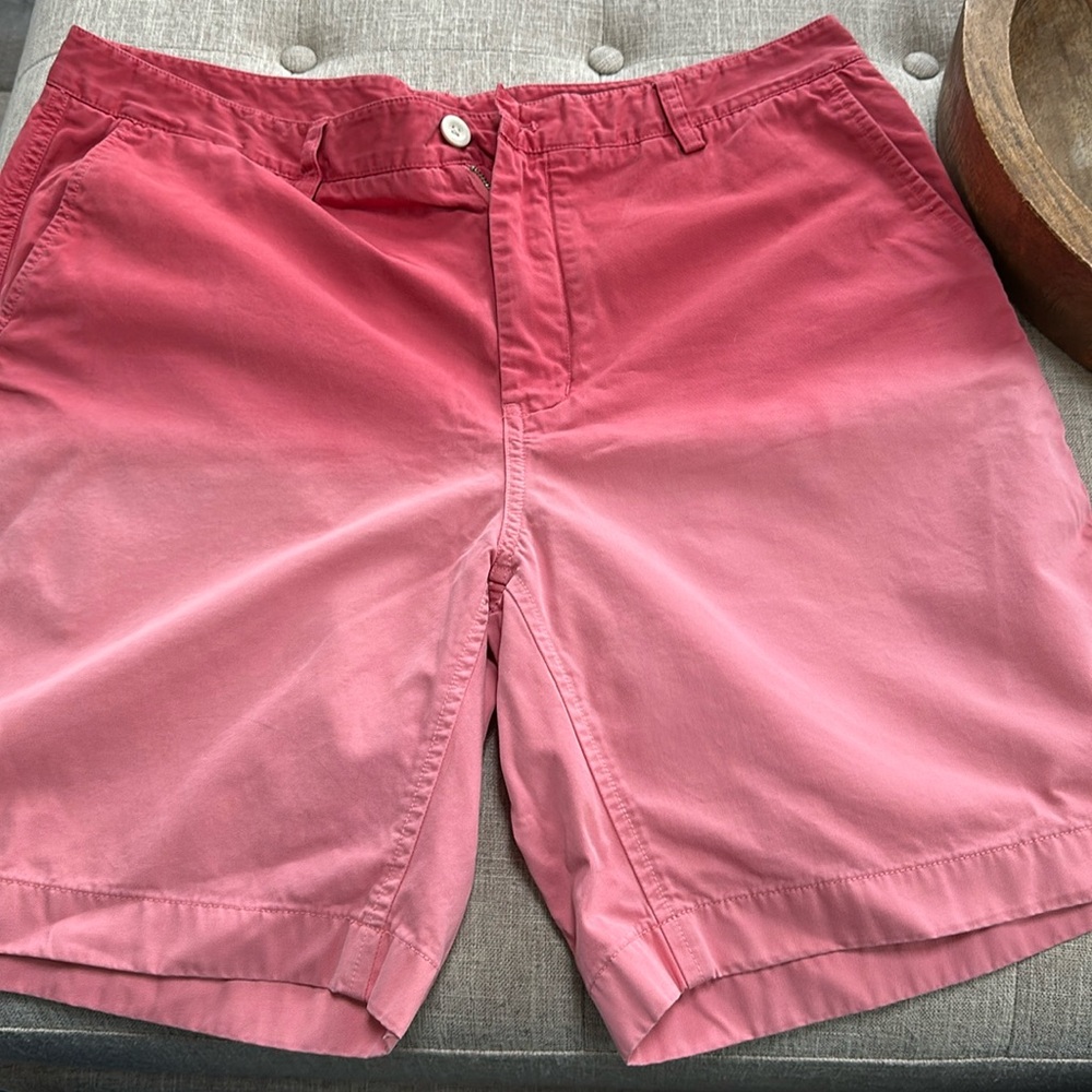 VINEYARD VINES Shorts Size 36